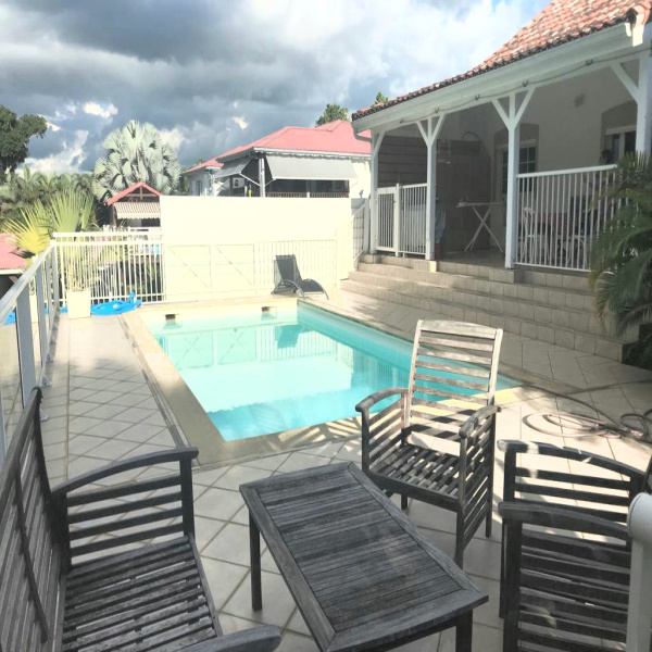 Offres de location Villa Petit-Bourg 97170