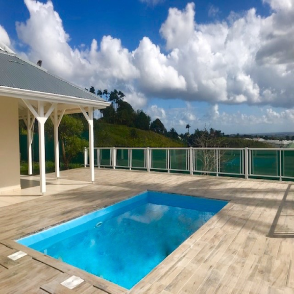 Offres de location Villa Petit-Bourg 97170