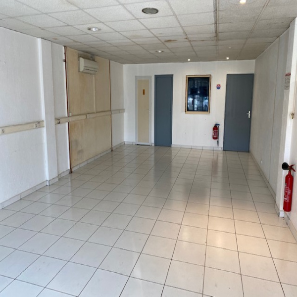 Location Immobilier Professionnel Local commercial Baie-Mahault 97122