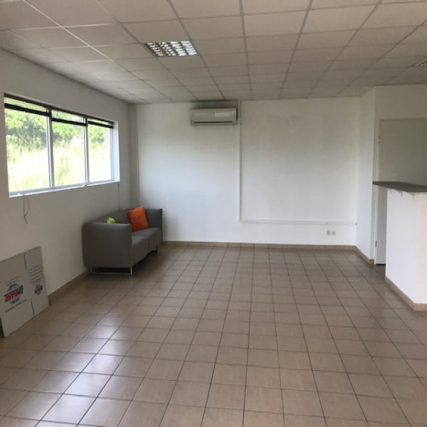 Location Immobilier Professionnel Bureaux Baie-Mahault 97122