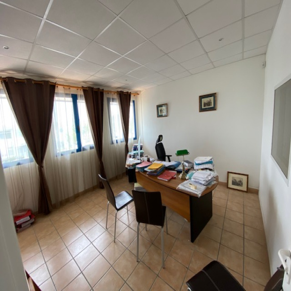 Location Immobilier Professionnel Bureaux Baie-Mahault 97122