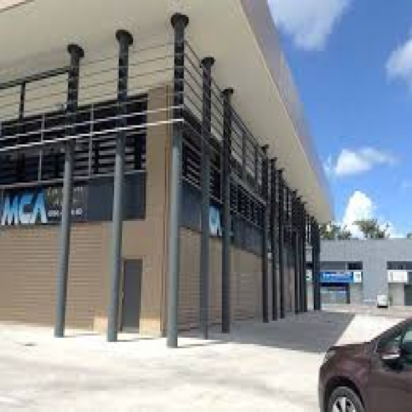 Location Immobilier Professionnel Local commercial Baie-Mahault 97122
